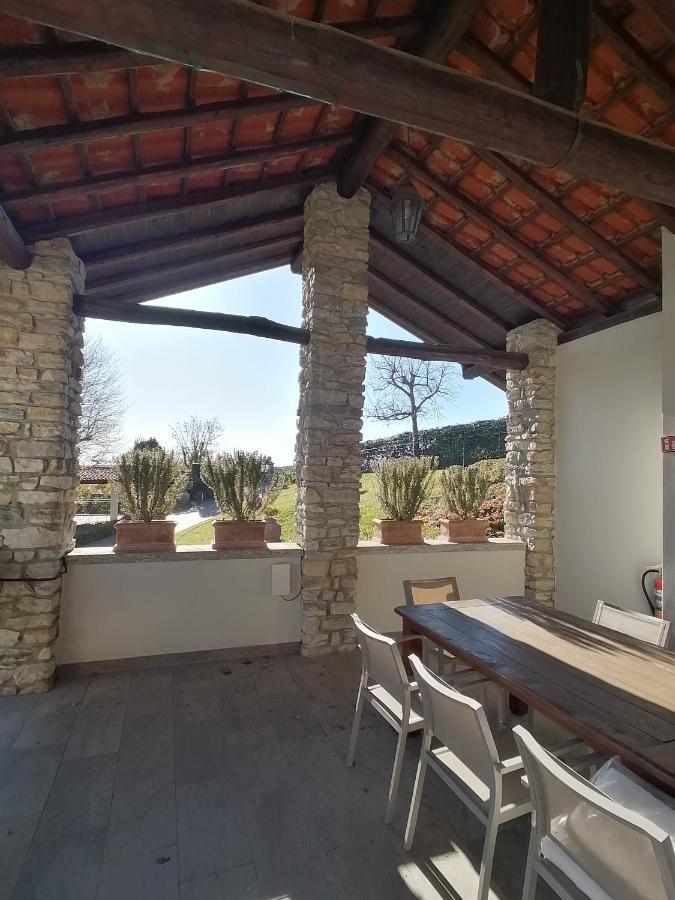 Casale Raffaello B&B Como Albese Con Cassano Dış mekan fotoğraf